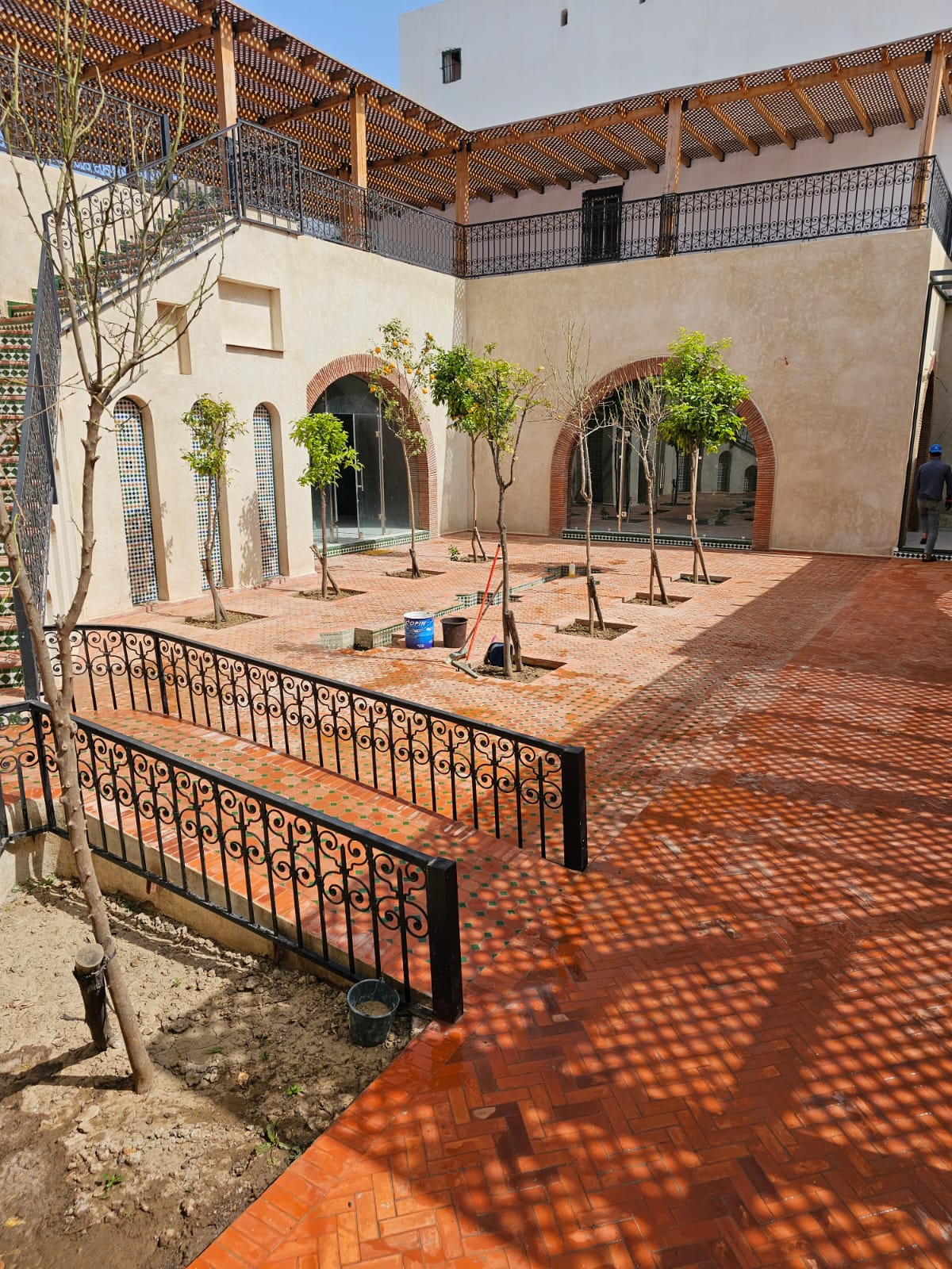 Terrasse en bejmat et zellige TRAVTAZI